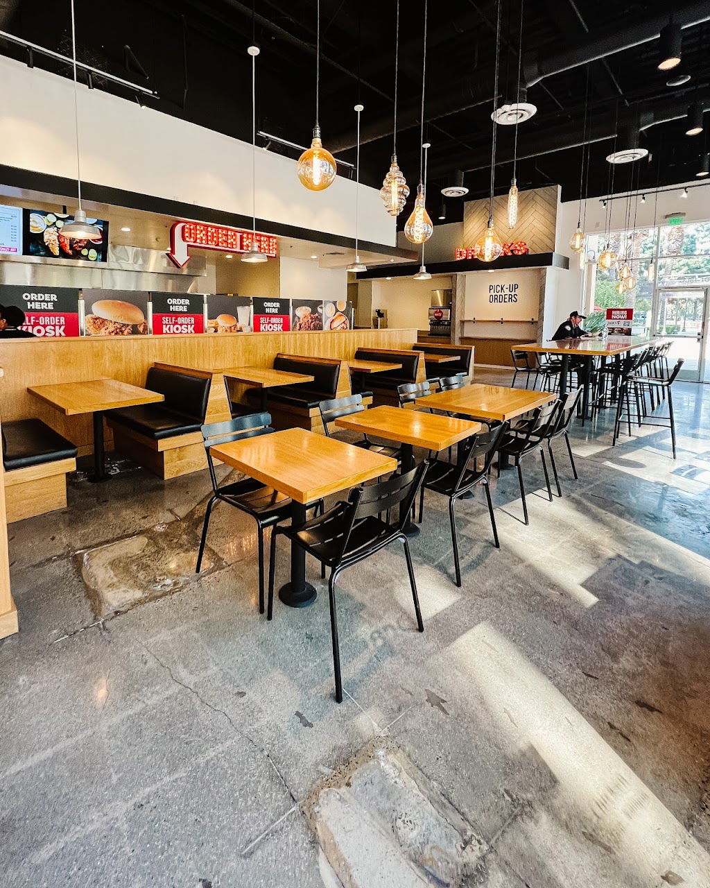 Zach’s Chicken | restaurant | 23052 Lake Forest Dr B4, Laguna Hills, CA 92653, USA | 9495944080 OR +1 949-594-4080