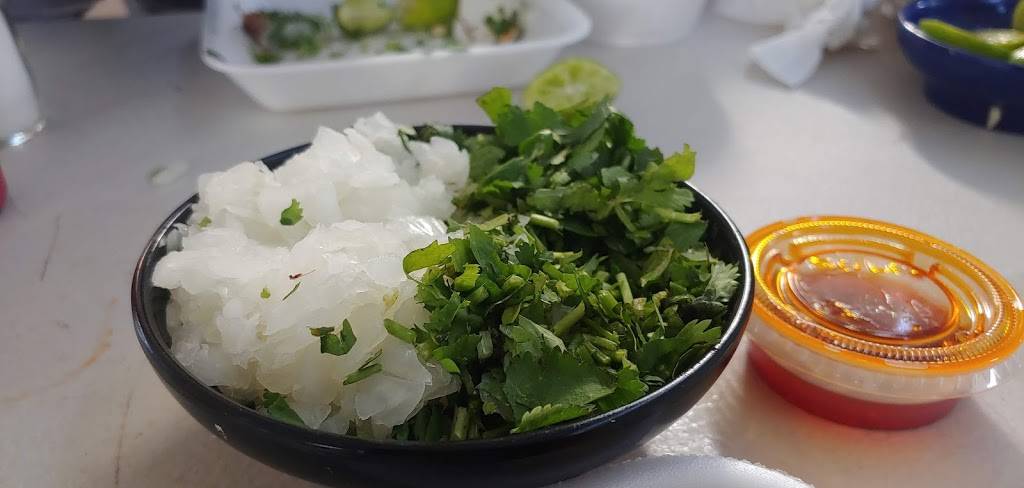 Tacos De Cabeza Estilo Cajeme | restaurant | 5245 S 12th Ave, Tucson, AZ 85706, USA | 5203129328 OR +1 520-312-9328