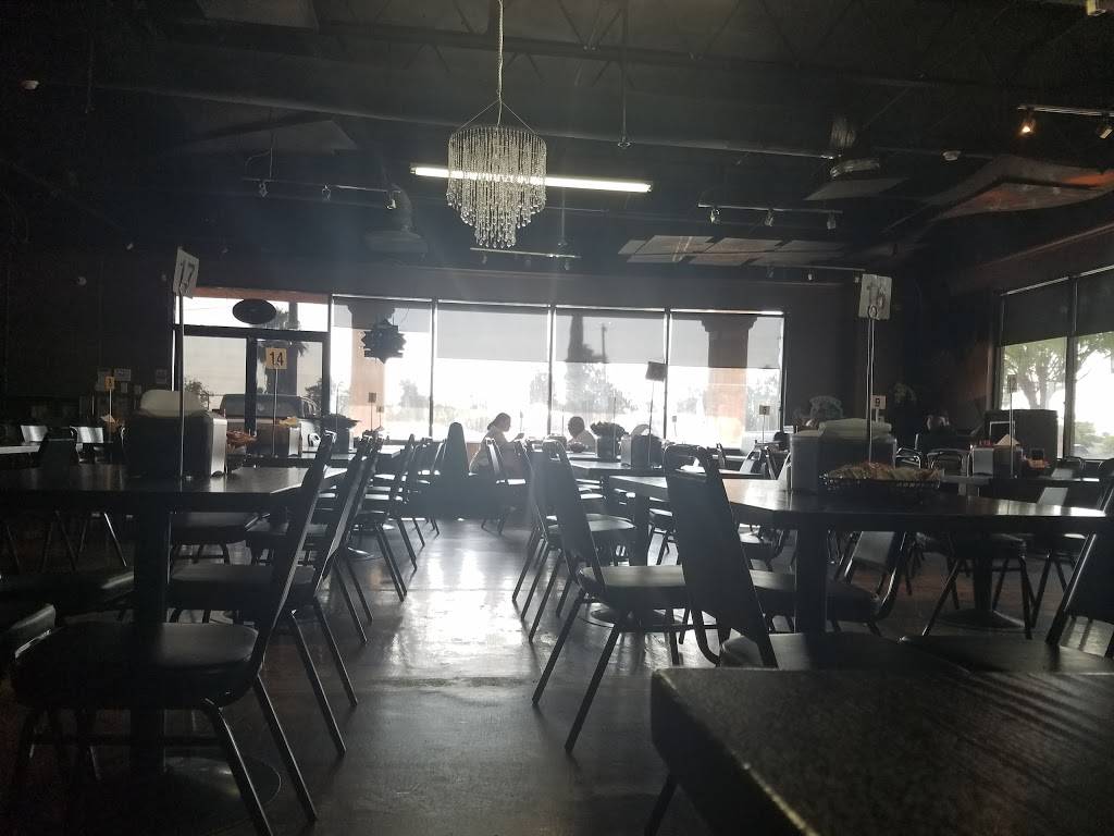 Mariscos El Chapo | restaurant | 2055 E Highland Ave, San Bernardino, CA 92404, USA | 9098630169 OR +1 909-863-0169