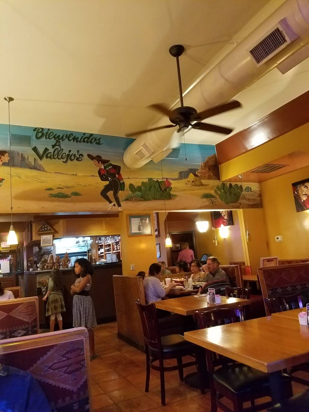 Vallejos Restaurant | restaurant | 1900 4th St, Sacramento, CA 95811, USA | 9164438488 OR +1 916-443-8488