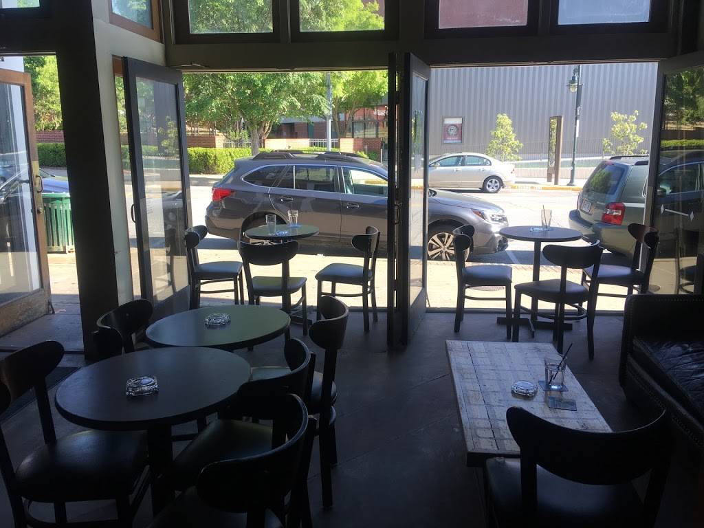 Brewskis Draft Emporium | restaurant | 408 W Dickson St, Fayetteville, AR 72701, USA | 4799736969 OR +1 479-973-6969