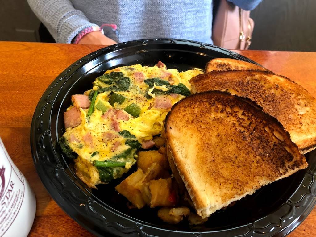 Laura’s Home Cookin’ | restaurant | 440 Nathan Ellis Hwy, Mashpee, MA 02649, USA | 7817606088 OR +1 781-760-6088