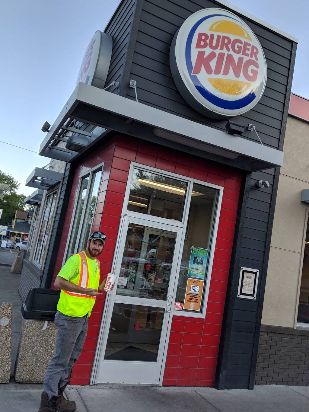 Burger King | restaurant | 211 N Franklin St, Watkins Glen, NY 14891, USA | 6075357280 OR +1 607-535-7280