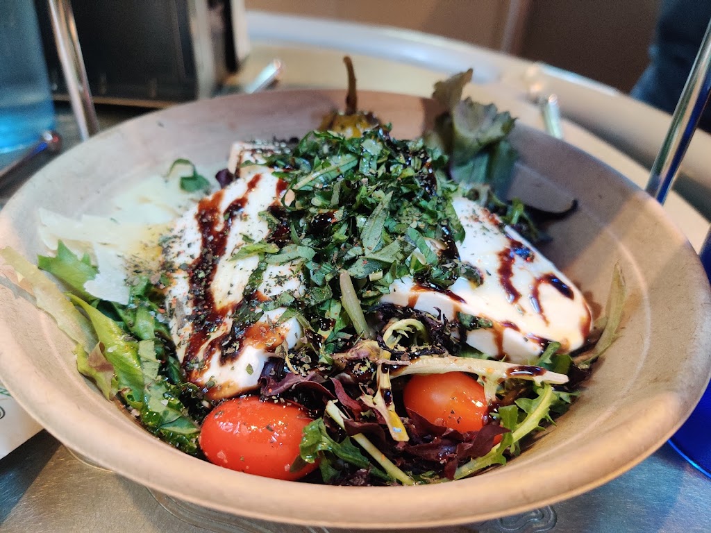 Sky High Pizza & Pub | restaurant | 275 Bear Valley Rd, Bear Valley, CA 95223, USA | 2097532327121 OR +1 209-753-2327 ext. 121