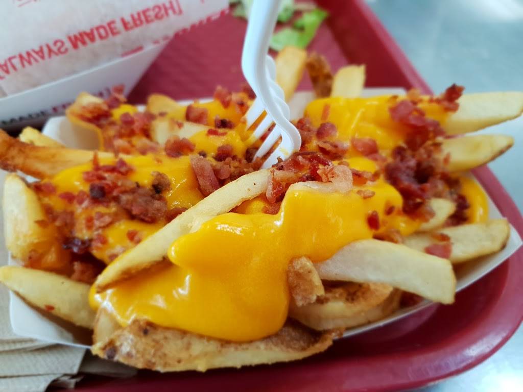 Charleys Philly Steaks | restaurant | 358 N Broadway, Hicksville, NY 11801, USA | 3472627367 OR +1 347-262-7367