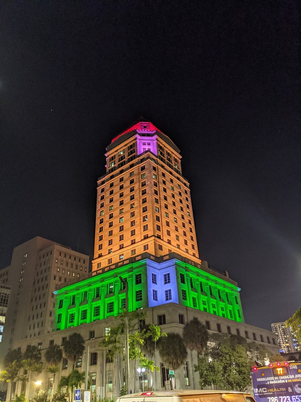 The Auld Dubliner Irish Pub & Kitchen | restaurant | 91 NW 1st St, Miami, FL 33128, USA | 7863532339 OR +1 786-353-2339