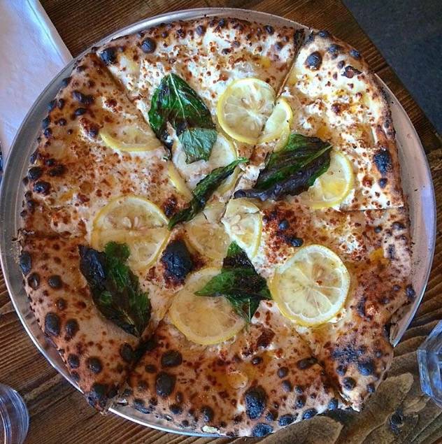 Paulie Gees Hampden | restaurant | 3535 Chestnut Ave, Baltimore, MD 21211, USA | 4108891048 OR +1 410-889-1048