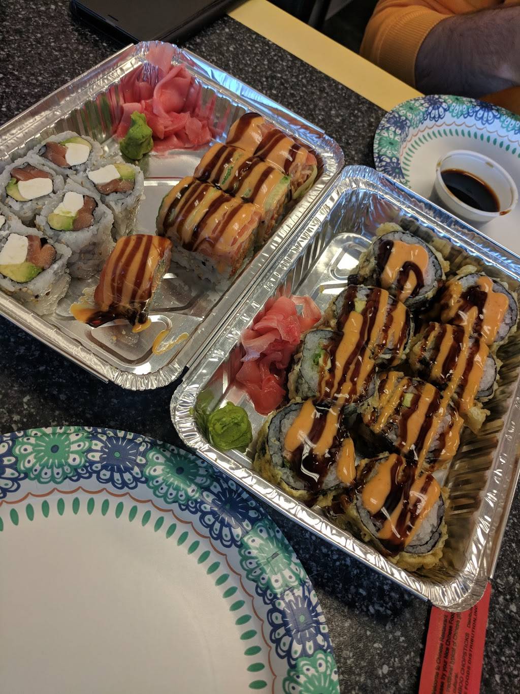 Yum Yum Sushi | restaurant | 2739 Henry St, Muskegon, MI 49441, USA | 2315636111 OR +1 231-563-6111