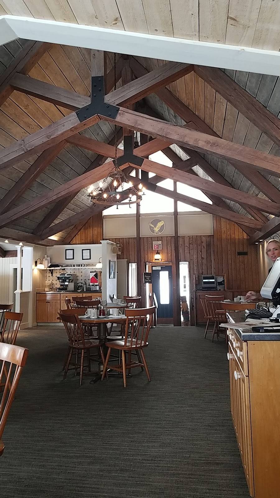 Colonial Cafe | cafe | 511 Mountain Rd, Stowe, VT 05672, USA | 8022534811 OR +1 802-253-4811