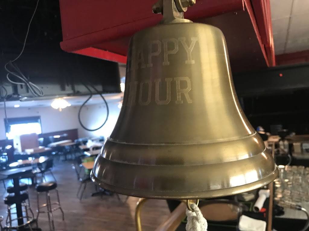 CJs Sun Valley Bar & Grill | restaurant | 200 W P St, Lincoln, NE 68528, USA | 4029752004 OR +1 402-975-2004