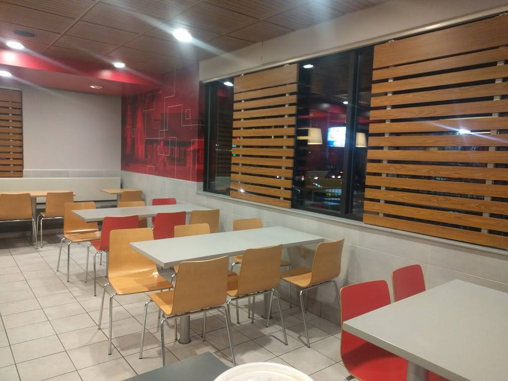 McDonalds | cafe | 208, Mohawk Trail, Greenfield, MA 01301, USA | 4137745311 OR +1 413-774-5311