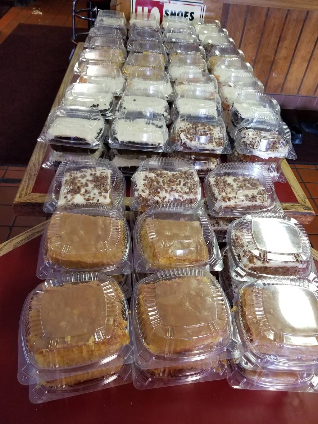 Dolls Kitchen | restaurant | 4795 E McKinley Ave, Fresno, CA 93721, USA | 5594128636 OR +1 559-412-8636