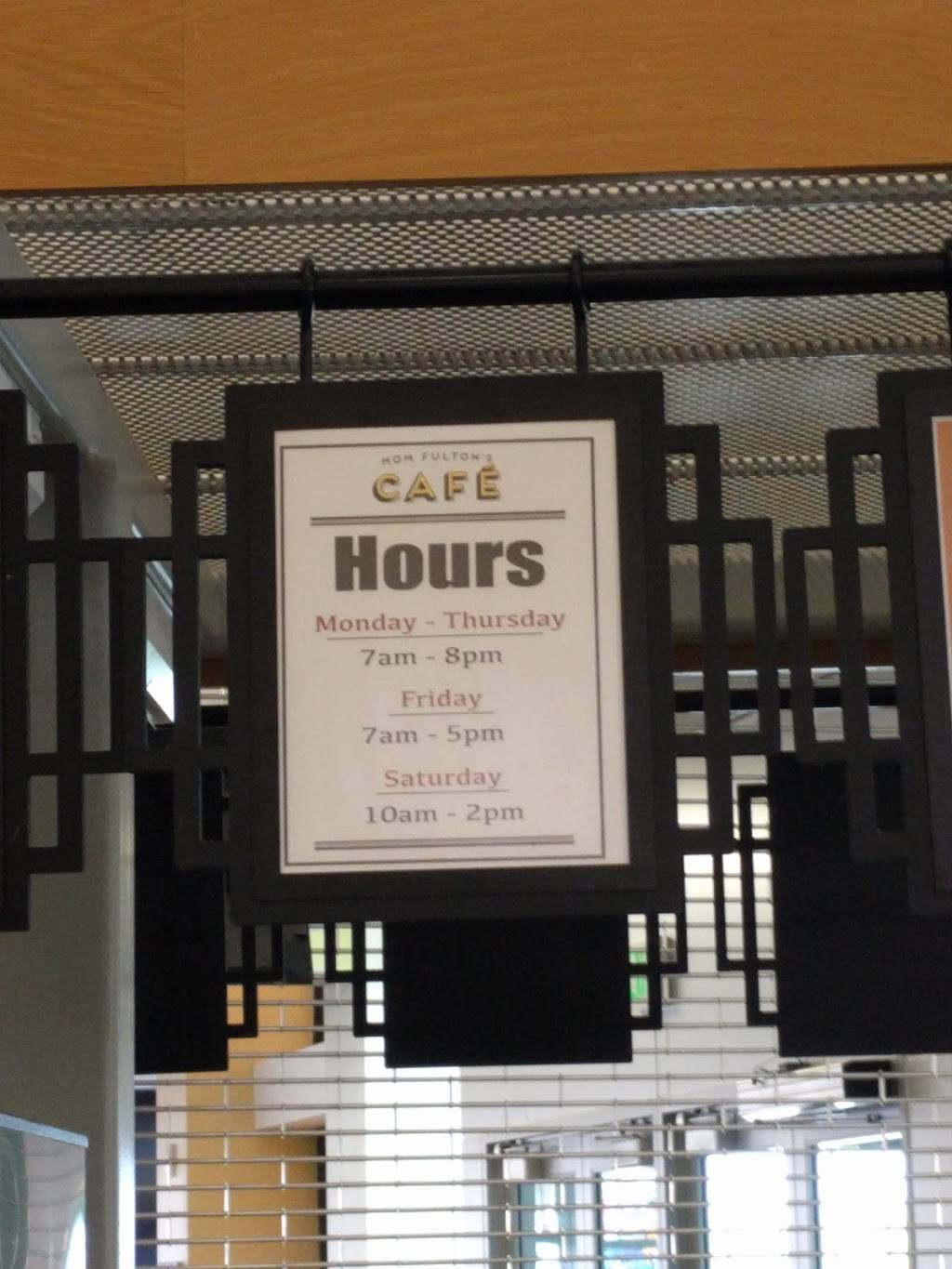 Mom Fultons Cafe | restaurant | 815 College Dr, Orem, UT 84058, USA | 8018638664 OR +1 801-863-8664