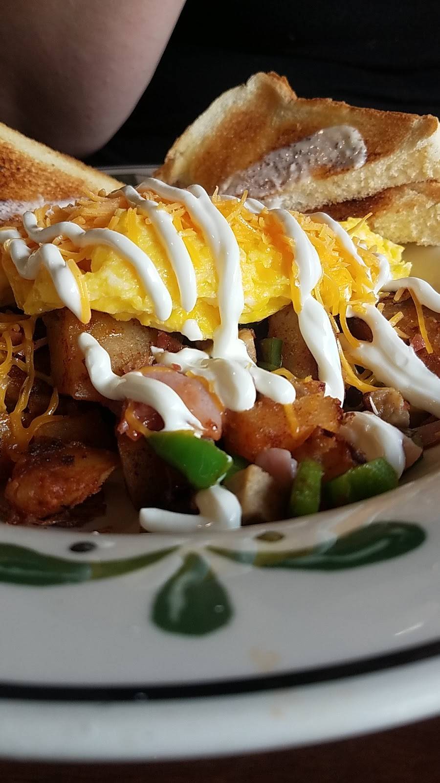 Howling Rooster Cafe | restaurant | 529 Englewood Ave, Buffalo, NY 14223, USA | 7168384440 OR +1 716-838-4440