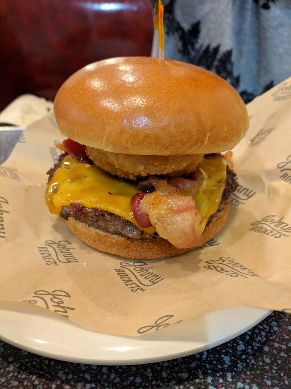 Johnny Rockets | restaurant | 1101 Outlet Collection Way Suite 1021, Auburn, WA 98001, USA | 2537354338 OR +1 253-735-4338