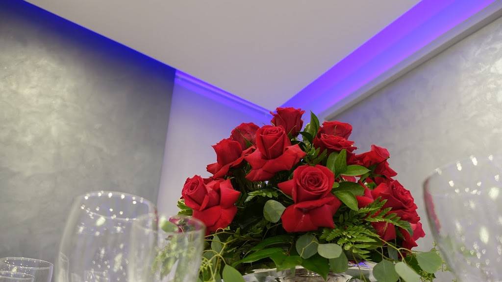 La Palma Banquet & Lounge | night club | 7560 Winnetka Ave, Winnetka, CA 91306, USA | 8186789658 OR +1 818-678-9658