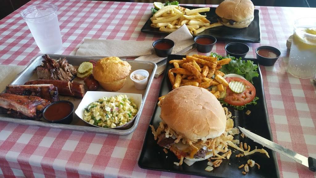 Armadillo Willys Barbecue | restaurant | 161 E El Camino Real, Sunnyvale, CA 94087, USA | 4082455300 OR +1 408-245-5300