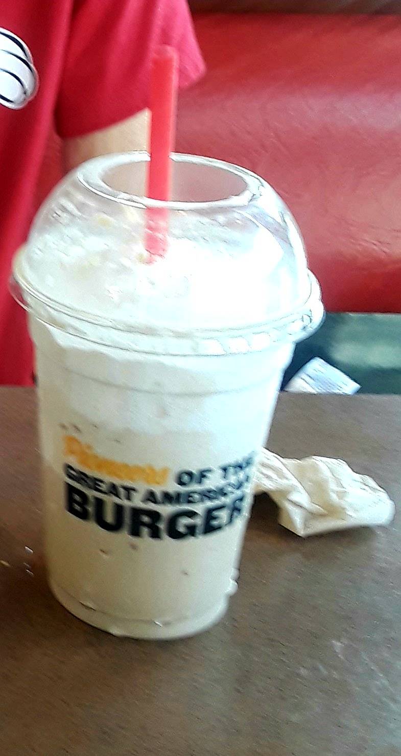 Hardees | restaurant | 630 Bypass 25 NE, Greenwood, SC 29646, USA | 8642233919 OR +1 864-223-3919