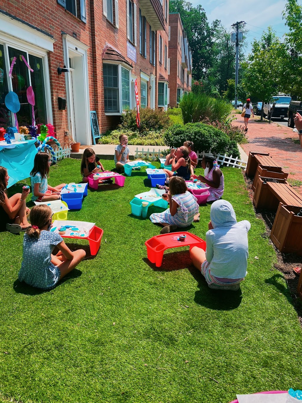 Confetti | cafe | 4545 42nd St NW #109, Washington, DC 20016, USA | 2027508101 OR +1 202-750-8101