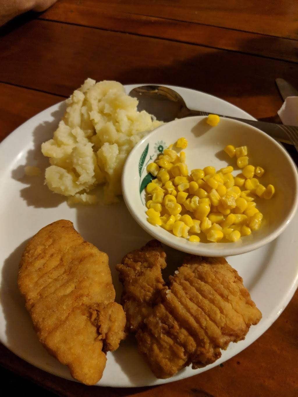 Farmers Table | restaurant | 61 Midtown Circle, Honaker, VA 24260, USA | 2768737372 OR +1 276-873-7372