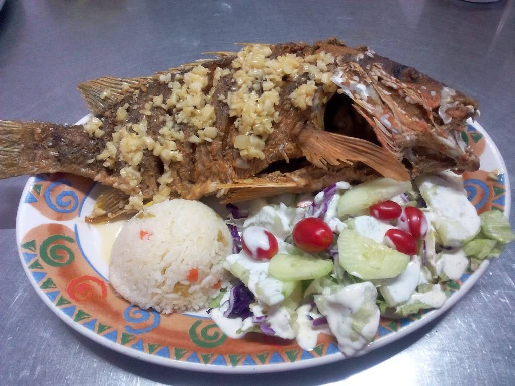 Restaurante de Mariscos Héctor | restaurant | Blvd. Fundadores 8409, El Rubi, 22637 Tijuana, B.C., Mexico | 016646375037 OR +52 664 637 5037