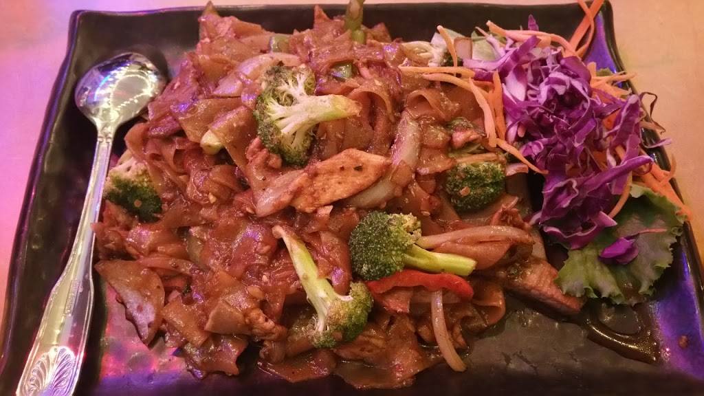 Sun’s Thai Food | restaurant | 4941 W Craig Rd, Las Vegas, NV 89130, USA | 7022721381 OR +1 702-272-1381