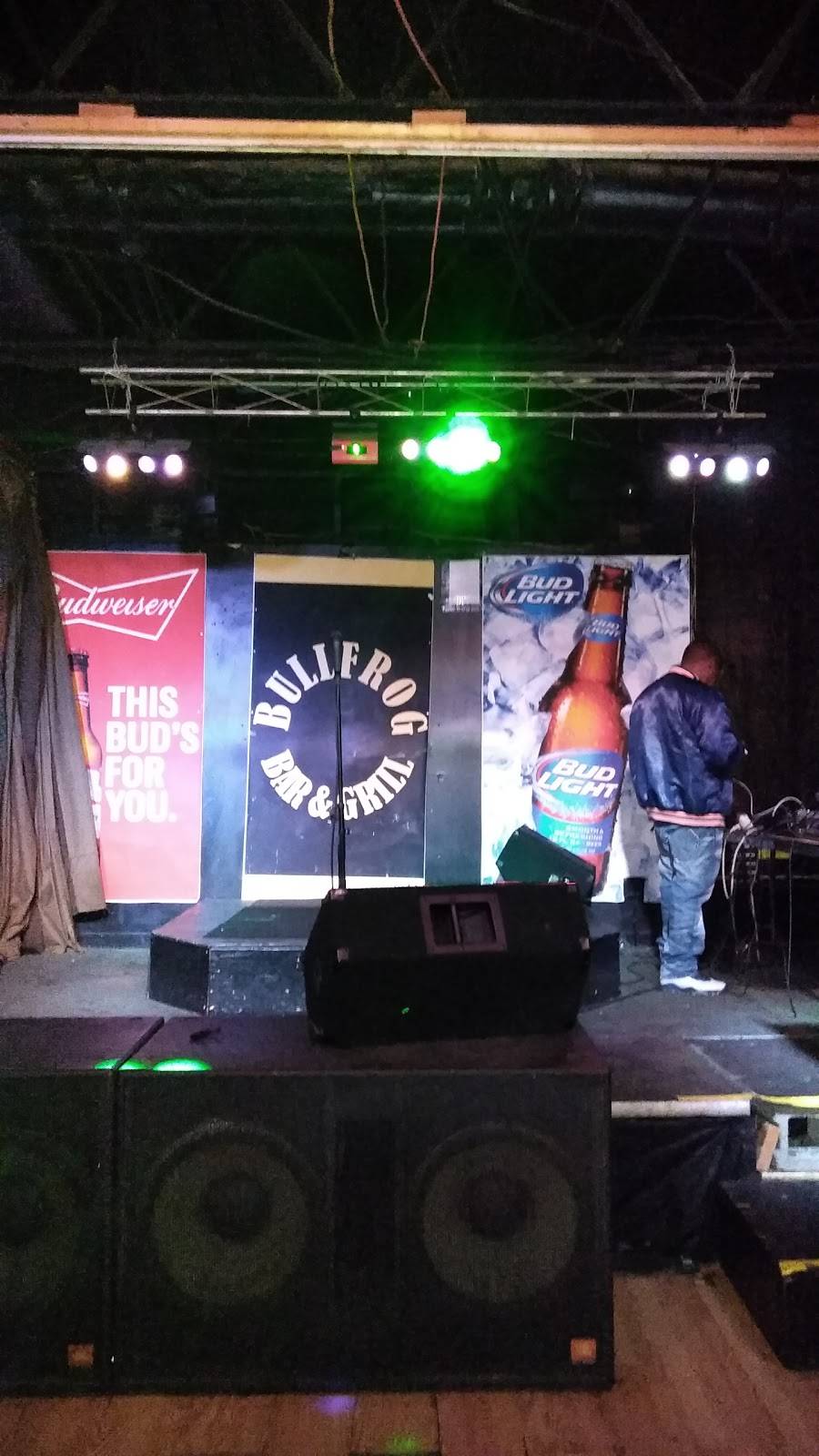 Bullfrog Bar & Grill | restaurant | 15414 Telegraph Rd, Redford Charter Twp, MI 48239, USA | 3135334477 OR +1 313-533-4477