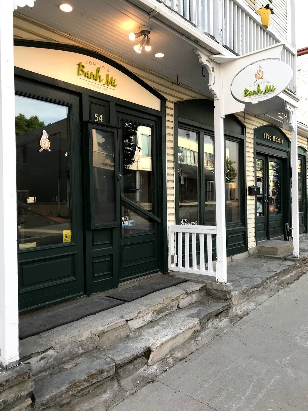 Comptoir Banh Mi - Pho - Restaurant Vietnamien - Traiteur - Sand | cafe | 54 Rue Saint Vincent, Sainte-Agathe-des-Monts, QC J8C 2A6, Canada | 8195075788 OR +1 819-507-5788