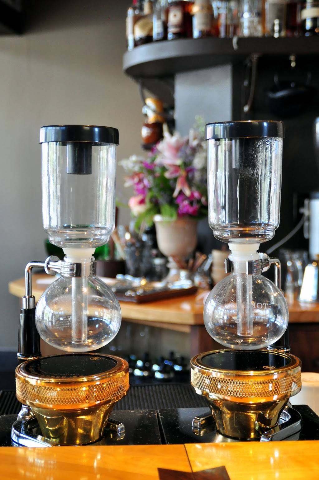 Hugos | restaurant | 88 Middle St, Portland, ME 04101, USA | 2077748538 OR +1 207-774-8538