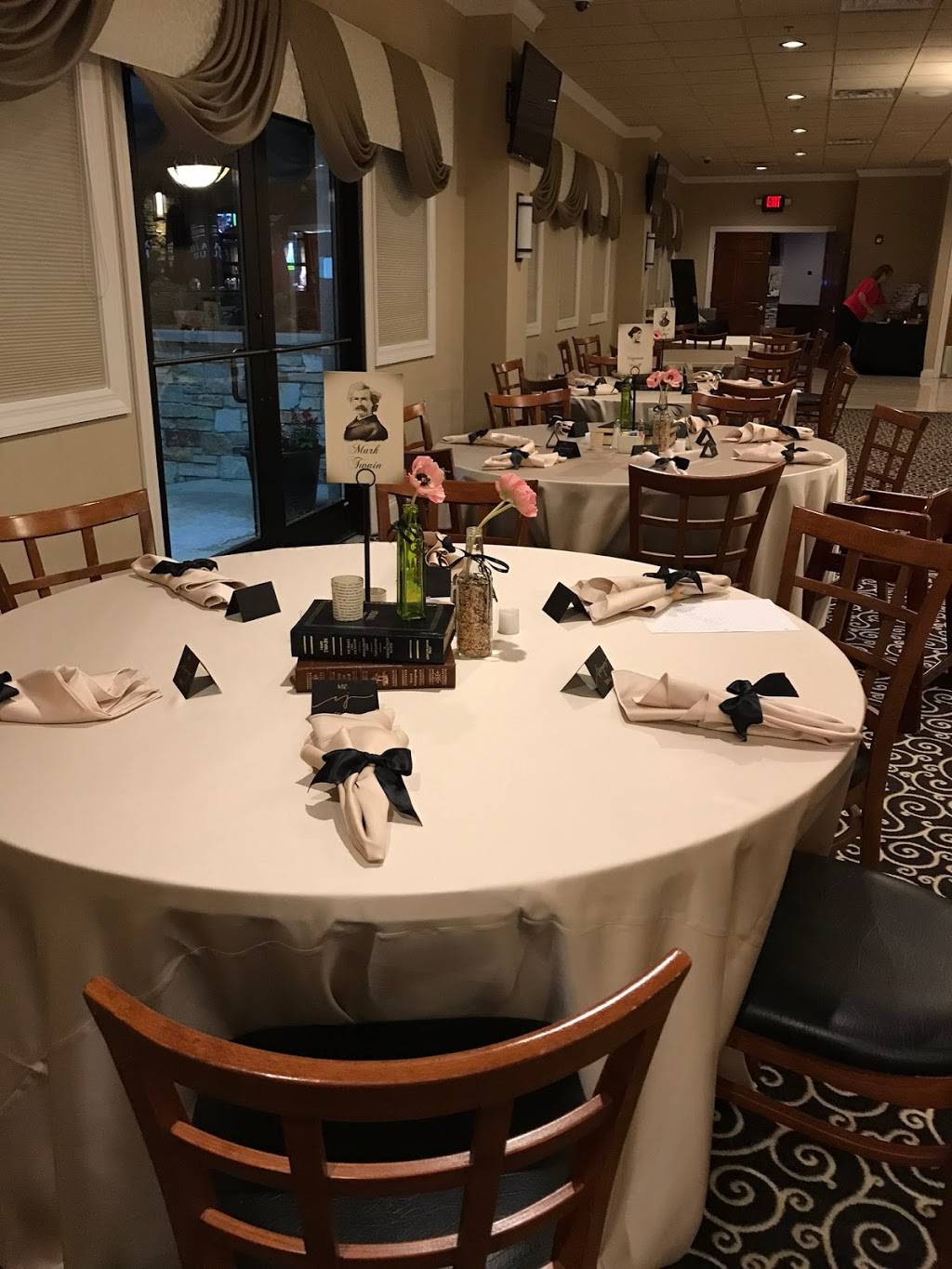 Anastasias Restaurant-Sports Lounge & Banquet | night club | 950 Hillside Ave, Antioch, IL 60002, USA | 8473953939 OR +1 847-395-3939