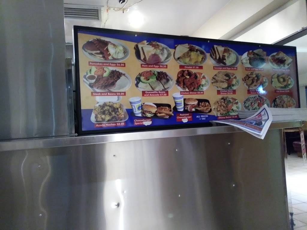 Queens Burgers | restaurant | 6705 Foothill Blvd, Tujunga, CA 91042, USA | 8183532495 OR +1 818-353-2495