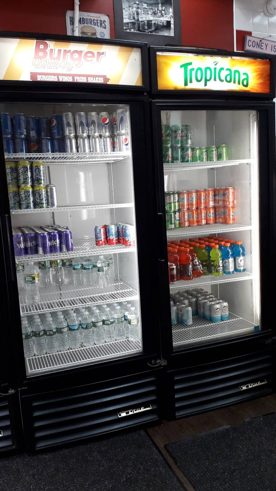 Burger Ur Way | restaurant | 465 Lincoln Pl, Brooklyn, NY 11238, USA | 7186187985 OR +1 718-618-7985