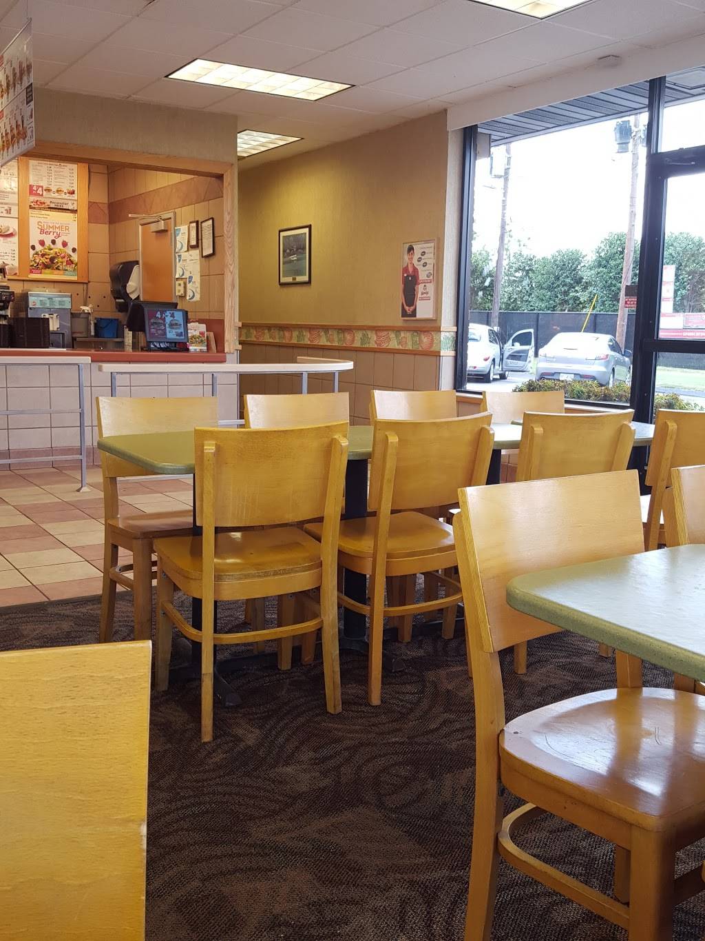 Wendys | restaurant | 2738 Washington Rd, Augusta, GA 30909, USA | 7067333509 OR +1 706-733-3509