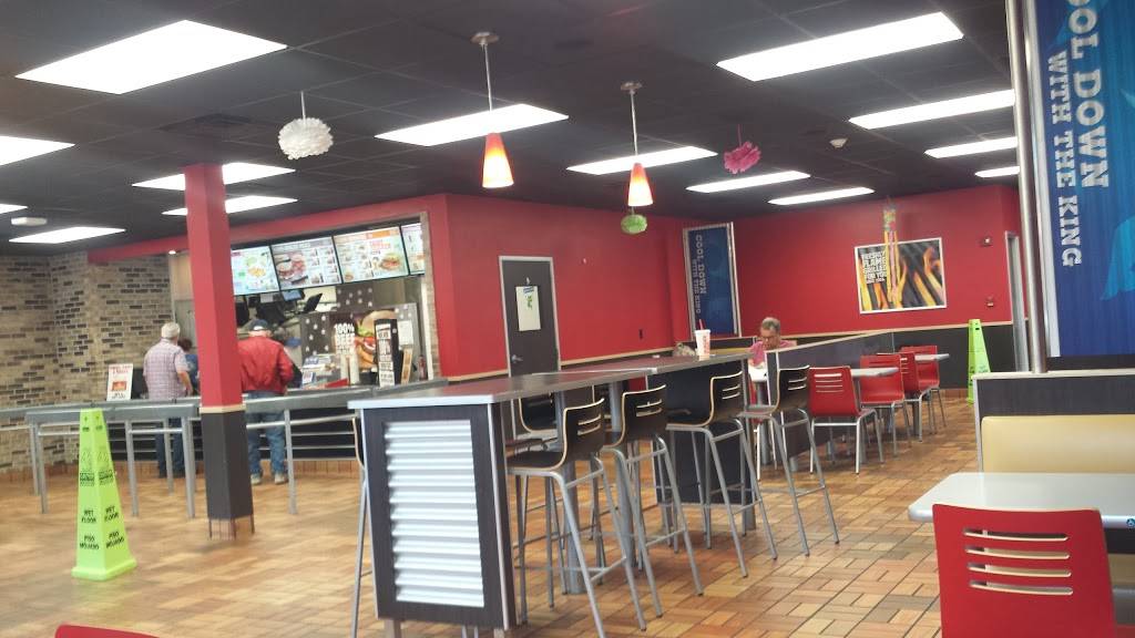 Burger King | restaurant | 1456 4th St NW, New Philadelphia, OH 44663, USA | 3303641810 OR +1 330-364-1810