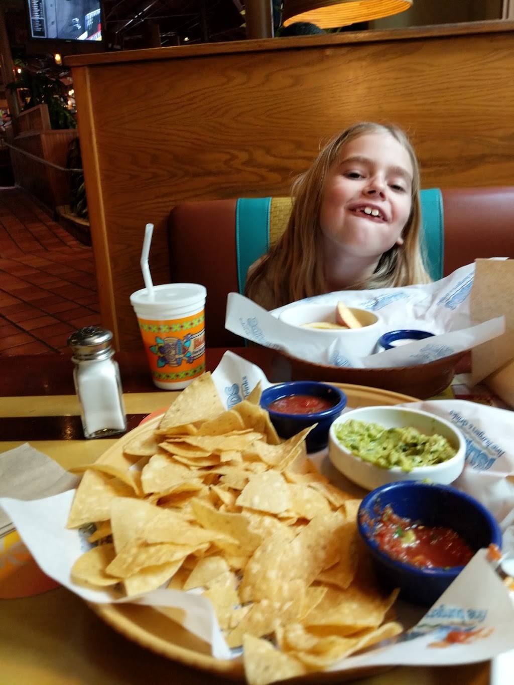 Islands Restaurant Manhattan Beach | restaurant | 3200 N Sepulveda Blvd, Manhattan Beach, CA 90266, USA | 3105464456 OR +1 310-546-4456