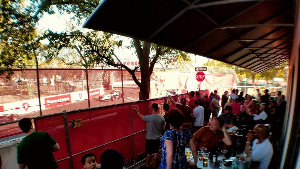 Courigans Irish Pub | restaurant | 1 Beach Dr SE ste 41, St. Petersburg, FL 33701, USA | 7275519019 OR +1 727-551-9019