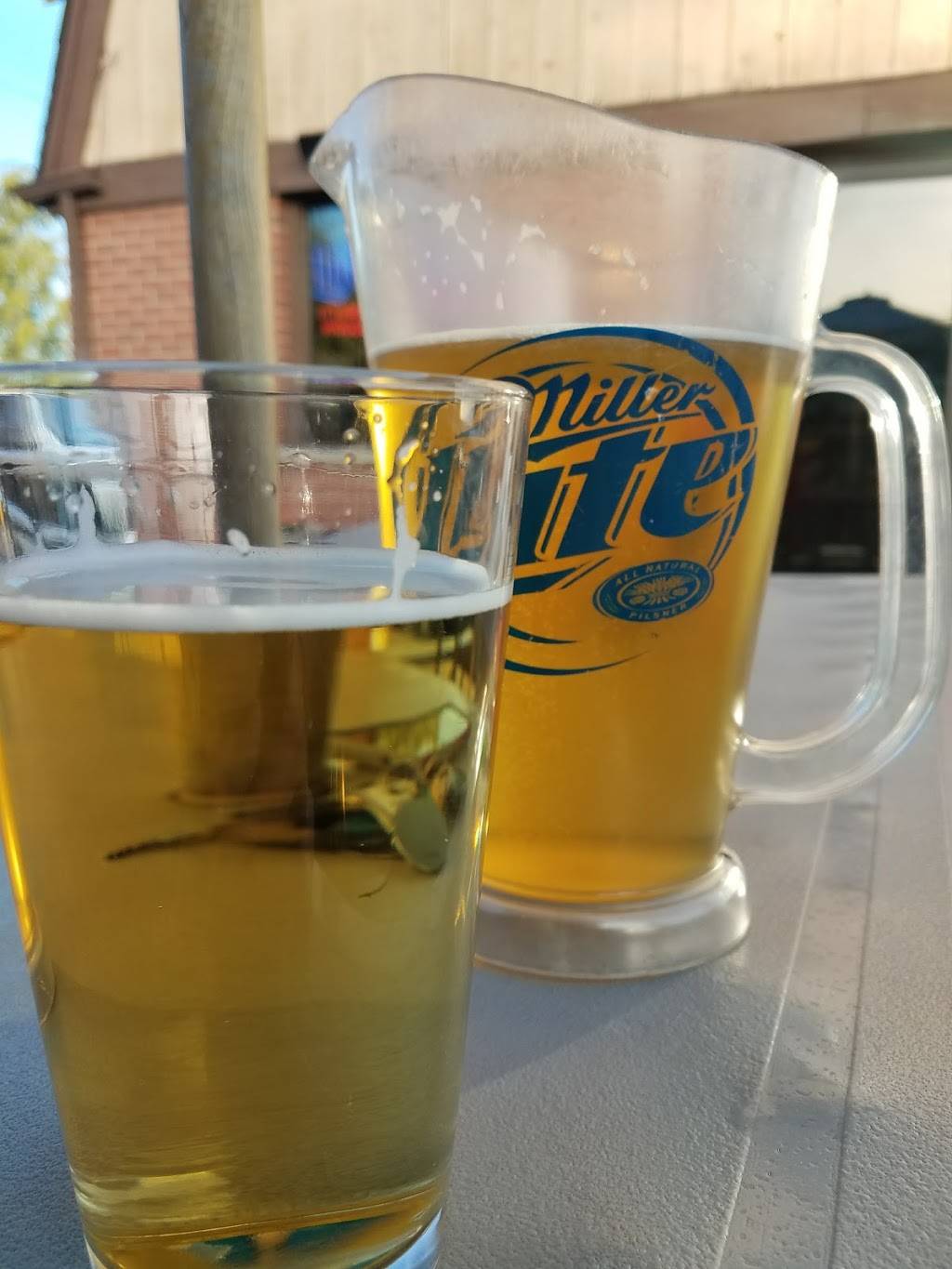 Donellis Pub & Eatery | restaurant | 515 Rockland Rd, Lake Bluff, IL 60044, USA | 8472340225 OR +1 847-234-0225