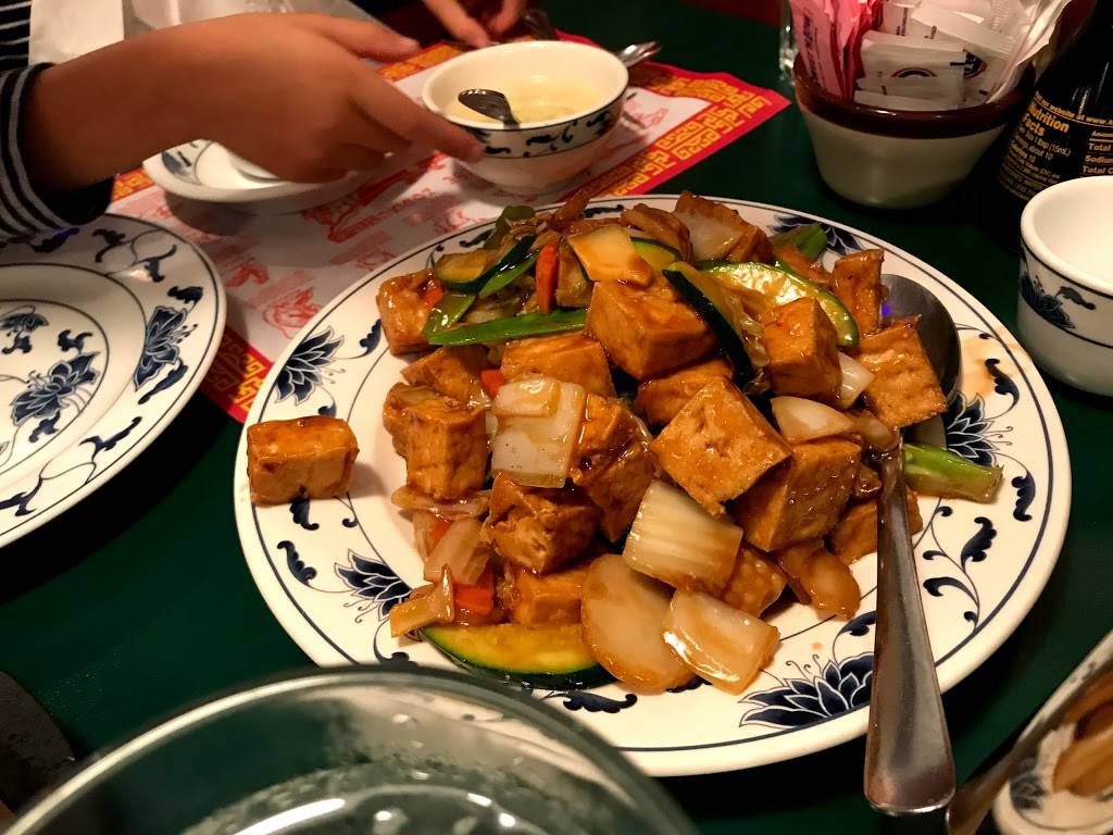 Hong Kong Inn | restaurant | 2851 Ray Lawyer Dr, Placerville, CA 95667, USA | 5306228888 OR +1 530-622-8888