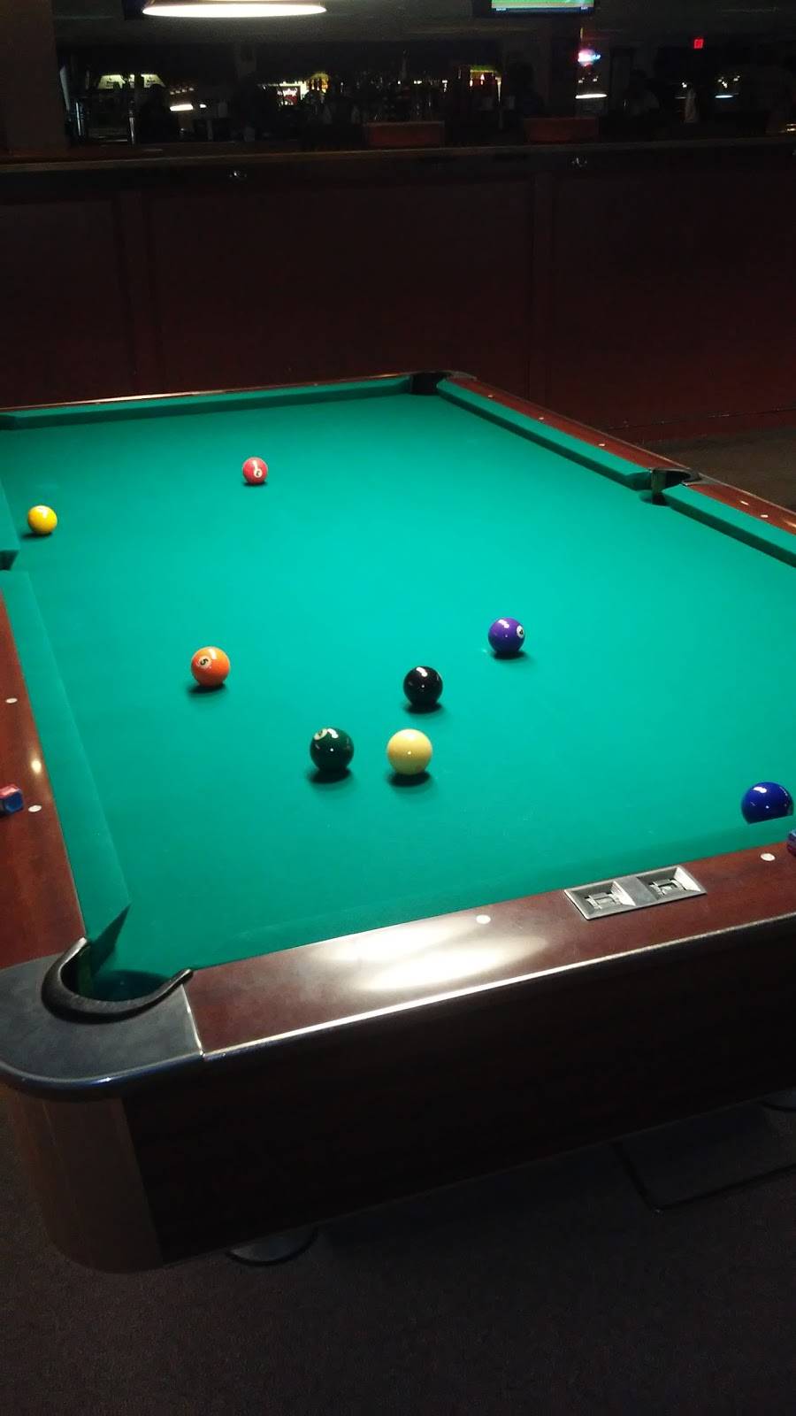 RACKEM PUB & BILLIARDS | restaurant | 1898 Windsor Square Dr A, Matthews, NC 28105, USA | 7048477665 OR +1 704-847-7665