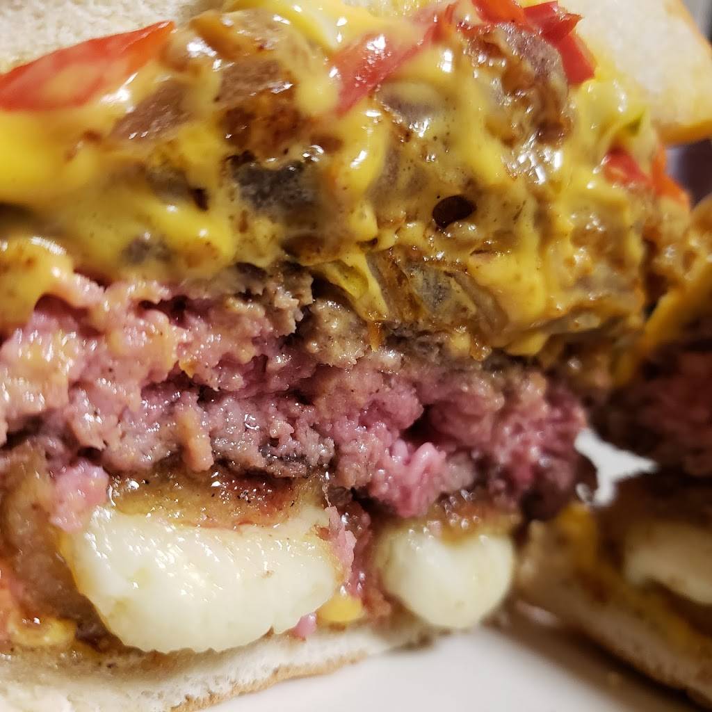 Daddy Os BBQ & Sports Bar | restaurant | 286 Richmond Valley Rd, Staten Island, NY 10307, USA | 7189483333 OR +1 718-948-3333