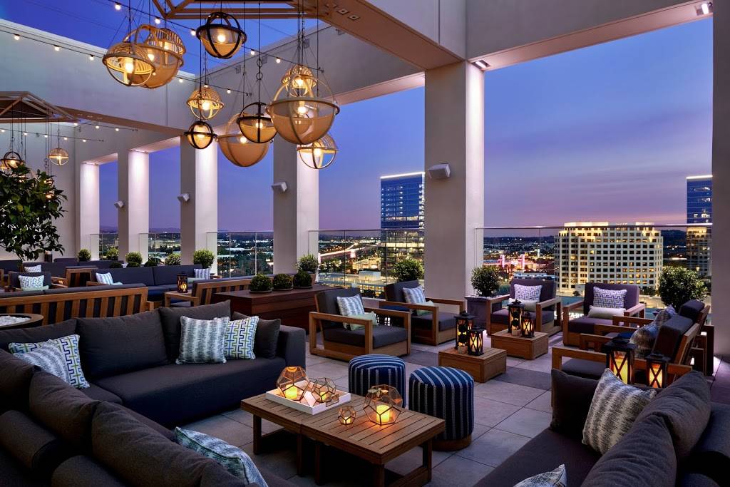 Hive & Honey Rooftop Bar | restaurant | 7905 Irvine Center Dr, Irvine, CA 92618, USA | 9497590200 OR +1 949-759-0200