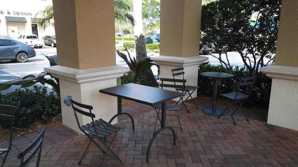 Chipotle Mexican Grill | restaurant | 4655 PGA Boulevard Bldg F, Palm Beach Gardens, FL 33418, USA | 5612463874 OR +1 561-246-3874