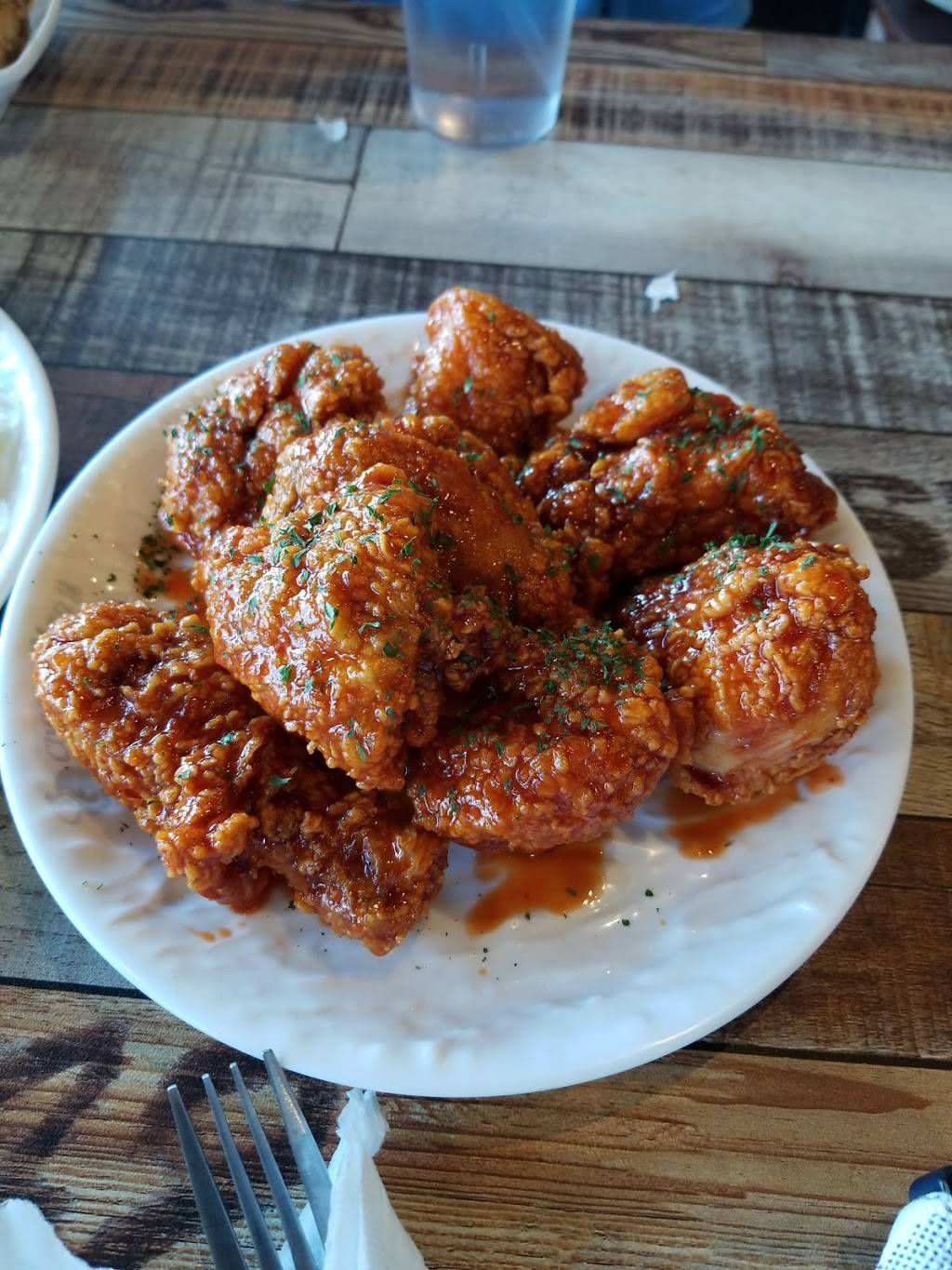 Choong Man Chicken | restaurant | 9528 Lee Hwy, Fairfax, VA 22031, USA | 7037720072 OR +1 703-772-0072