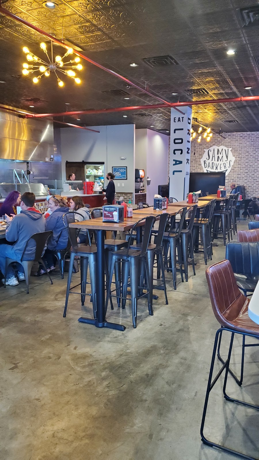 Sammy Barkers | restaurant | 875 E 9 Mile Rd, Pensacola, FL 32514, USA | 8509126000 OR +1 850-912-6000