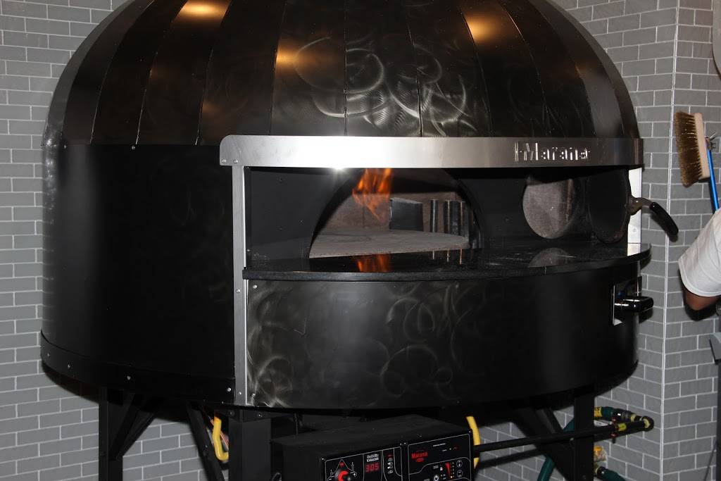 Pizza Nostra Chicago | restaurant | 2411 N Clark St, Chicago, IL 60614, USA | 7736977987 OR +1 773-697-7987