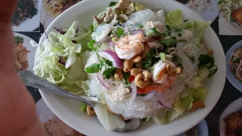 SALATIP | restaurant | 2011 W Ave K, Lancaster, CA 93536, USA | 6619480522 OR +1 661-948-0522