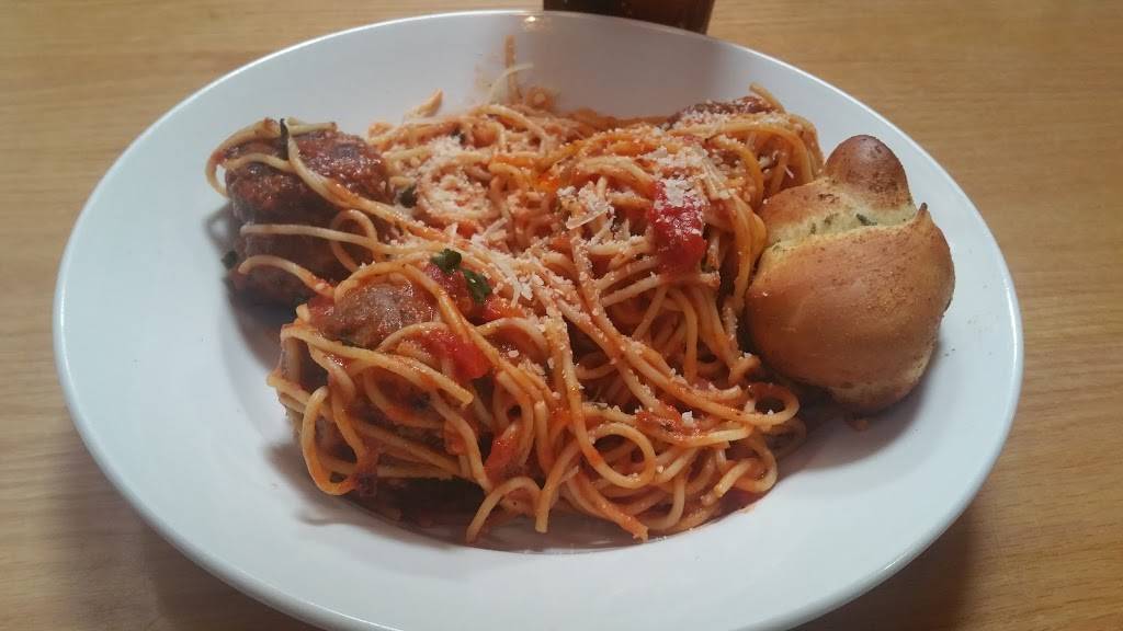 BJs Restaurant & Brewhouse | restaurant | 106 Main St, Newport Beach, CA 92661, USA | 9496757560 OR +1 949-675-7560