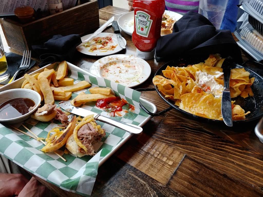 The Derby Restaurant & Bar | restaurant | 189 Washington St, Salem, MA 01970, USA | 9787402337 OR +1 978-740-2337