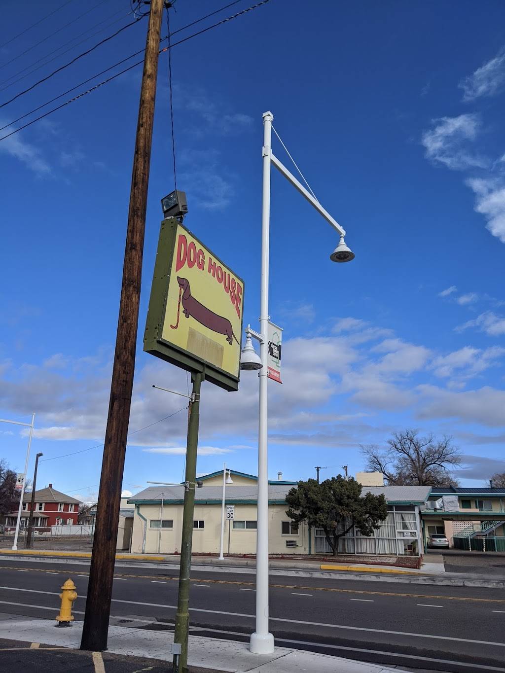 Dog House Drive In | meal takeaway | 1216 Central Ave NW, Albuquerque, NM 87102, USA | 5052431019 OR +1 505-243-1019