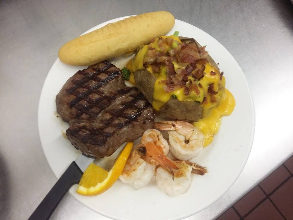 Fireside pub & steakhouse | restaurant | 205 S 12th St, Manchester, IA 52057, USA | 5639279200 OR +1 563-927-9200